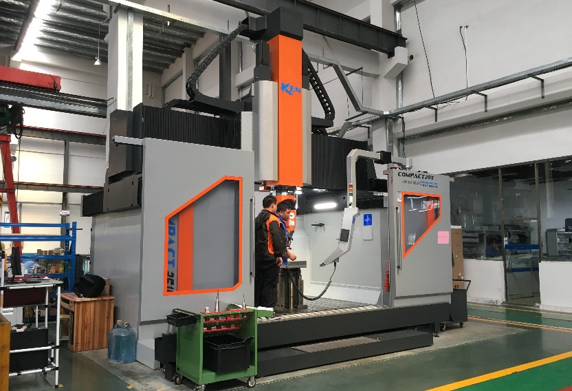 5轴1CNC2500mm-1500mm